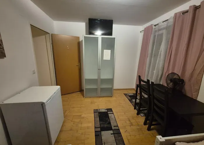 Проживання в сім'ї Nr 3 *